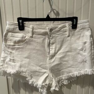 No Boundaries White Frayed Hem Jean Shorts